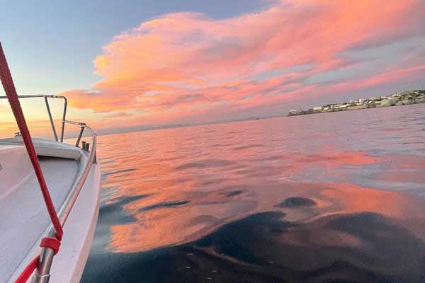 Ischia Savage: Trekking & Tramonto in Barca