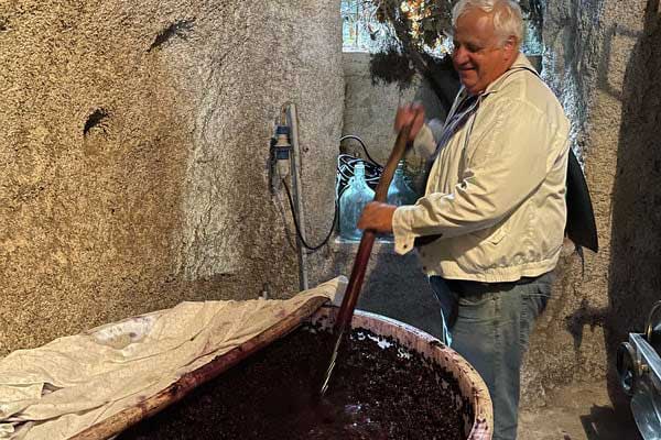Ischia Savage: Giornata con il Contadino