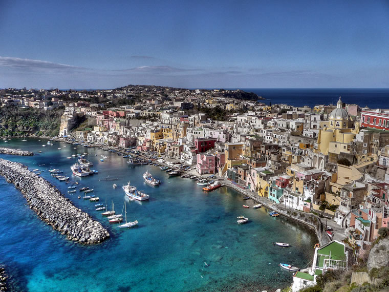 Passaggio marittimo per l'Isola di Procida
